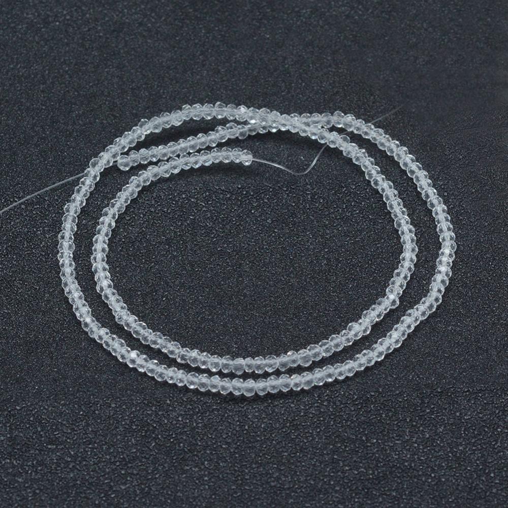 Sklenené korálky 2,5x1,5mm na šnúrke, 200ks