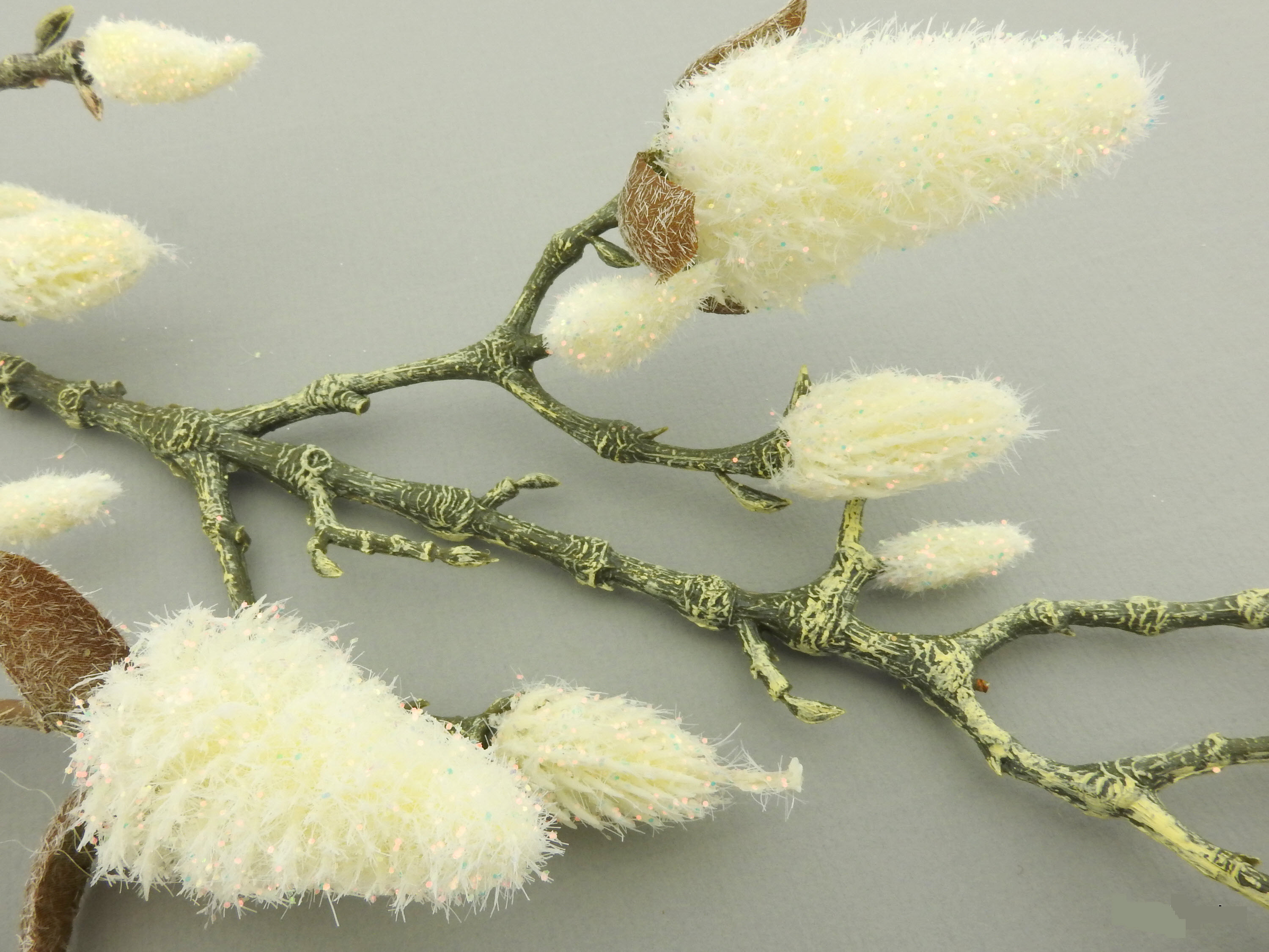 Magnólia púčiky 68 cm