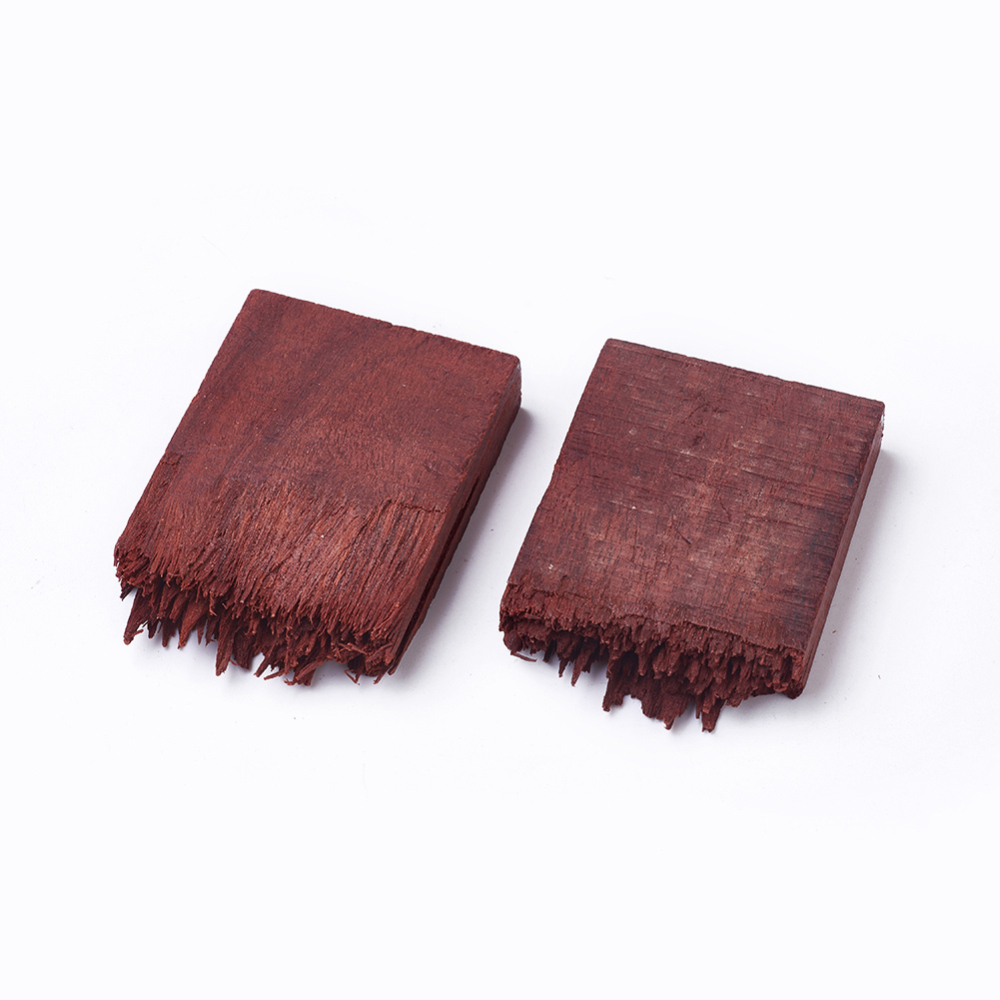 Drievko zo santalového dreva 43-56x29-30x14-15mm, 2 ks
