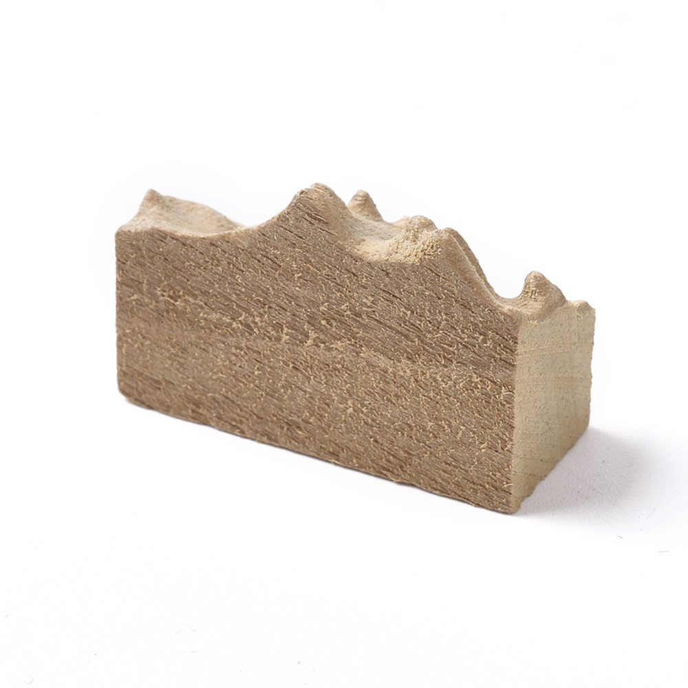 Drievko zo santalového dreva 30x12x21~21.5mm, 2 ks