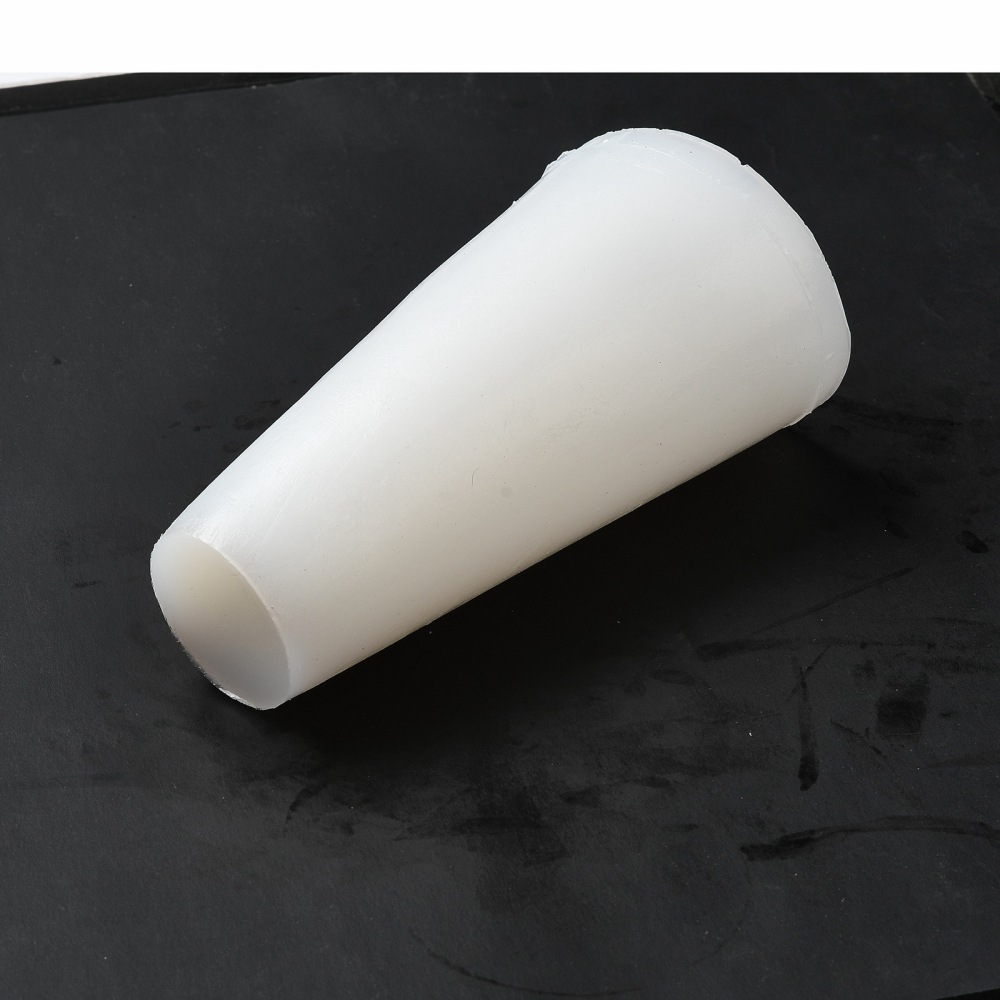 Odlievacia forma na sviečky Stromček 7.5x14.2cm, 1 ks