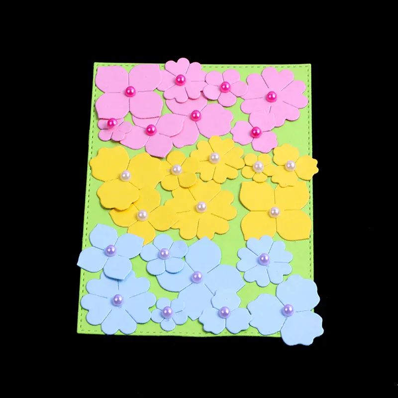 Vyrezávacia šablóna Kvety 11.5x6.3x0.08cm, 1 ks